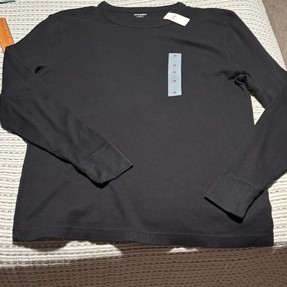Old Navy Men's black waffle knit soft washed Long Sleeve Tee NWT